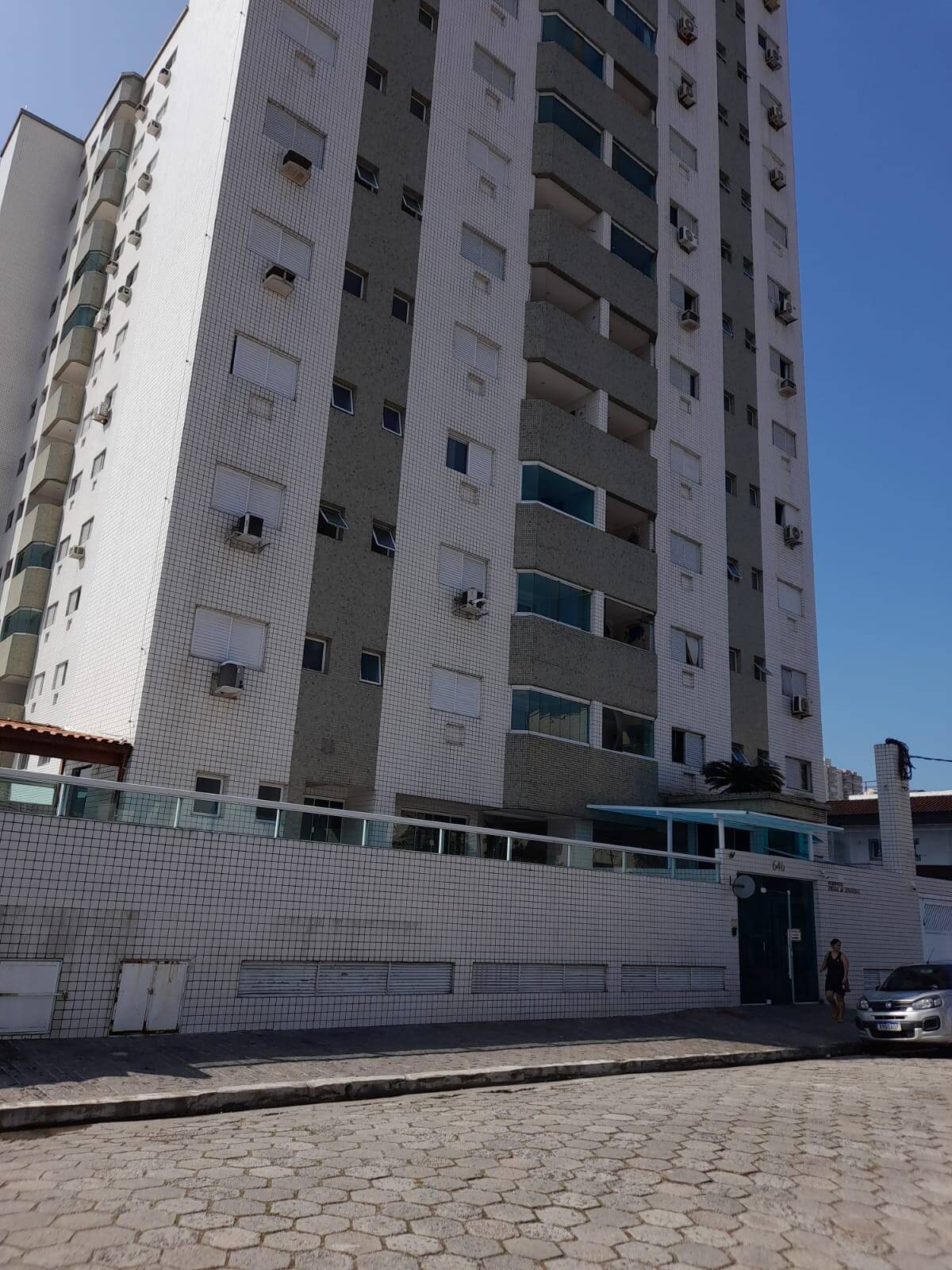 #533 - Apartamento para Venda em Praia Grande - SP