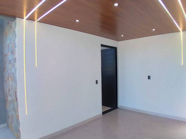 #633 - Casa em condomínio para Venda em Sorocaba - SP